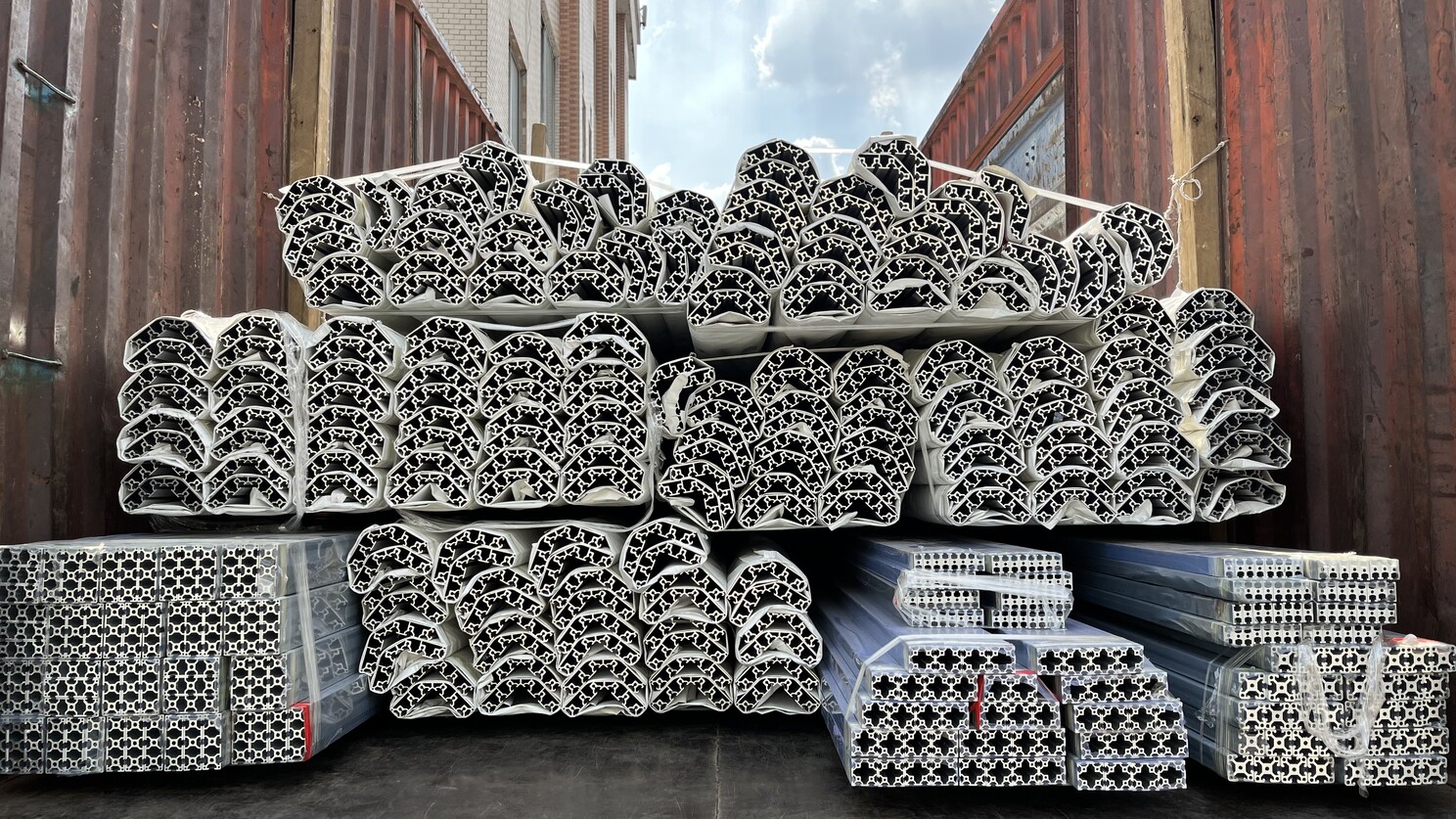 Modern Aluminum Extrusion Profile Modern Aluminum Extrusion